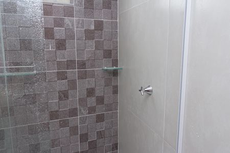 Studio para alugar com 25m², 1 quarto e 1 vaga Studio para alugar com 25m², 1 quarto e 1 vagaBanheiro