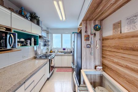 Apartamento à venda com 108m², 3 quartos e 2 vagasCozinha