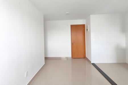 Sala de apartamento para alugar com 2 quartos, 44m² em Vila Satúrnia, Campinas