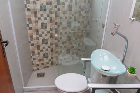 Banheiro de kitnet/studio para alugar com 1 quarto, 25m² em Campo Grande, Rio de Janeiro