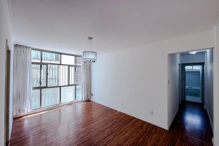 Apartamento à venda com 87m², 2 quartos e 1 vaga Apartamento à venda com 87m², 2 quartos e 1 vagaSala