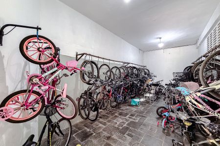 Apartamento à venda com 87m², 2 quartos e 1 vaga Apartamento à venda com 87m², 2 quartos e 1 vagaÁrea comum