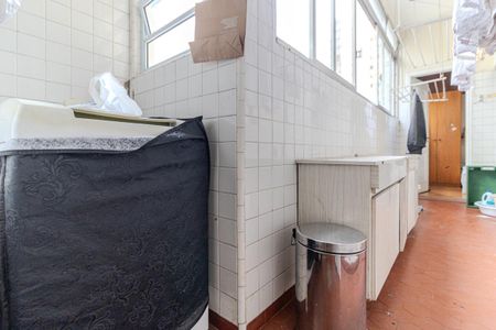 Apartamento para alugar com 189m², 3 quartos e 1 vagaÁrea de Serviço