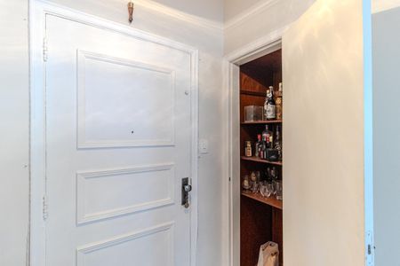 Entrada Social de apartamento à venda com 3 quartos, 189m² em Santa Cecilia, São Paulo