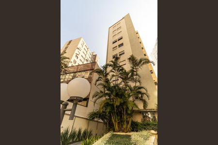 Apartamento para alugar com 189m², 3 quartos e 1 vagaFachada