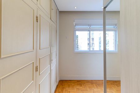 Apartamento para alugar com 189m², 3 quartos e 1 vagaSuíte