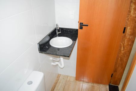 Apartamento para alugar com 44m², 2 quartos e sem vagaBanheiro