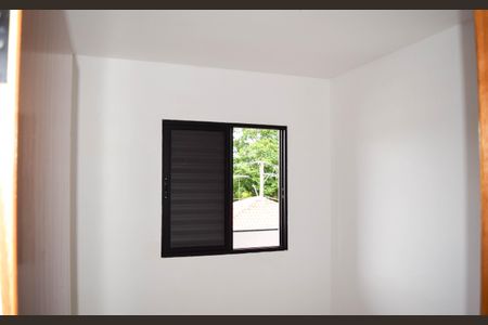 Quarto 1 de apartamento para alugar com 2 quartos, 44m² em Vila Carrão, São Paulo