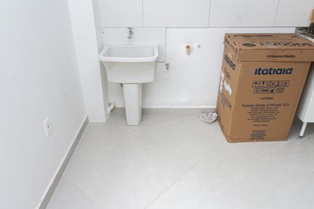 Studio para alugar com 25m², 1 quarto e 1 vaga Studio para alugar com 25m², 1 quarto e 1 vagaCozinha e Área de Serviço