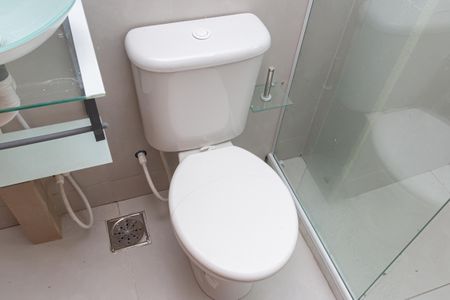 Studio para alugar com 25m², 1 quarto e 1 vaga Studio para alugar com 25m², 1 quarto e 1 vagaBanheiro