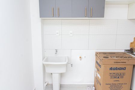 Studio para alugar com 25m², 1 quarto e 1 vaga Studio para alugar com 25m², 1 quarto e 1 vagaCozinha e Área de Serviço