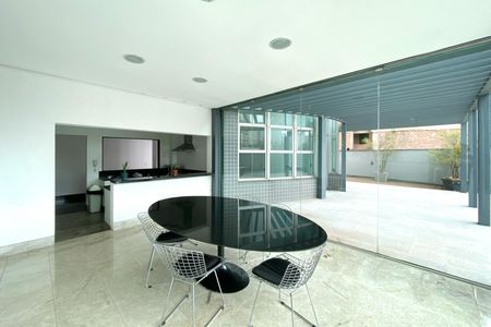 Apartamento à venda com 218m², 3 quartos e 4 vagas Apartamento à venda com 218m², 3 quartos e 4 vagasÁrea comum