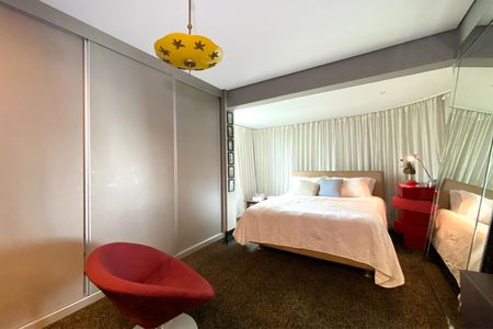 Apartamento à venda com 218m², 3 quartos e 4 vagas Apartamento à venda com 218m², 3 quartos e 4 vagasSuite 1