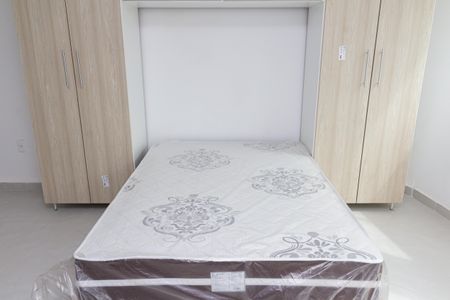 Sala/Quarto de kitnet/studio para alugar com 1 quarto, 25m² em Campo Grande, Rio de Janeiro