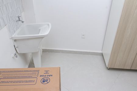 Studio para alugar com 25m², 1 quarto e sem vaga Studio para alugar com 25m², 1 quarto e sem vagaCozinha e Área de Serviço