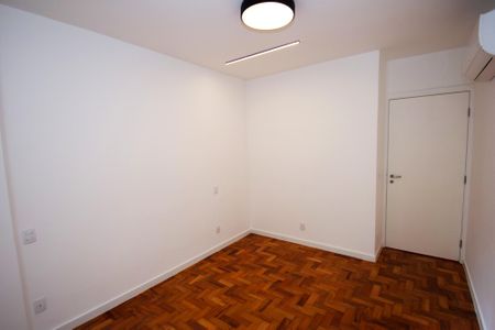 Apartamento à venda com 115m², 3 quartos e 1 vaga Apartamento à venda com 115m², 3 quartos e 1 vagaquarto 2