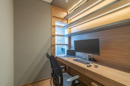 Apartamento para alugar com 203m², 4 quartos e 3 vagas