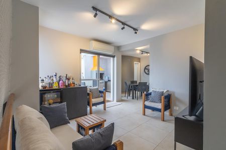 Apartamento para alugar com 203m², 4 quartos e 3 vagas