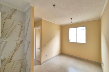 Sala de apartamento para alugar com 2 quartos, 39m² em Jardim Rossin, Campinas