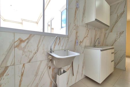 Apartamento à venda com 39m², 2 quartos e sem vaga Apartamento à venda com 39m², 2 quartos e sem vagaÁrea de Serviço