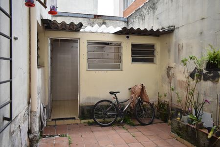 Apartamento à venda com 105m², 2 quartos e sem vagaQuintal