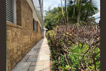 Apartamento à venda com 105m², 2 quartos e sem vagaÁrea comum