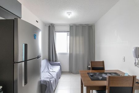 Sala e Cozinha de apartamento para alugar com 2 quartos, 33m² em Fazenda Aricanduva, São Paulo