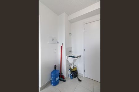 Apartamento para alugar com 33m², 2 quartos e sem vaga Apartamento para alugar com 33m², 2 quartos e sem vagaCozinha e Área de Serviço