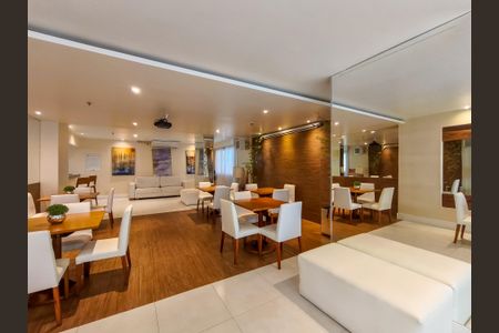 Apartamento à venda com 55m², 2 quartos e 1 vaga Apartamento à venda com 55m², 2 quartos e 1 vagaÁrea comum - Salão de festas