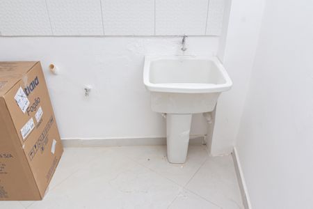 Studio para alugar com 25m², 1 quarto e 1 vaga Studio para alugar com 25m², 1 quarto e 1 vagaCozinha e Área de Serviço