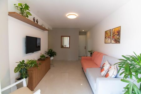 Apartamento à venda com 62m², 2 quartos e 1 vagaSala
