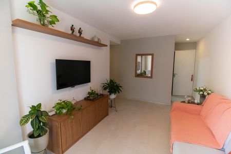 Sala de apartamento à venda com 2 quartos, 62m² em Ingá, Niterói