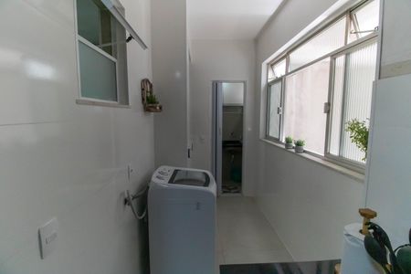 Apartamento à venda com 62m², 2 quartos e 1 vagaCozinha e Área de Serviço