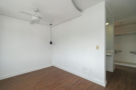 Quarto Suíte de apartamento à venda com 1 quarto, 90m² em Jardim do Salso, Porto Alegre