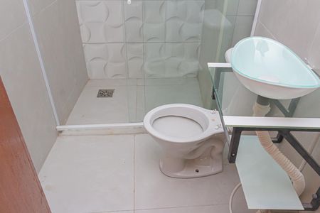 Banheiro de kitnet/studio para alugar com 1 quarto, 25m² em Campo Grande, Rio de Janeiro