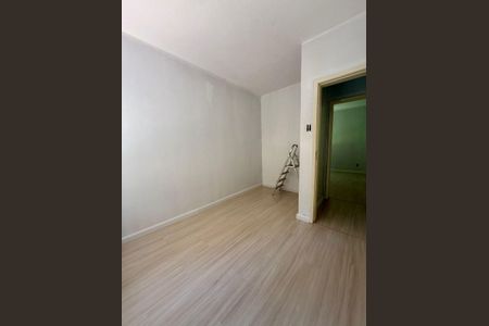 Apartamento à venda com 3 quartos, 60m² em Santo Antônio, Porto Alegre