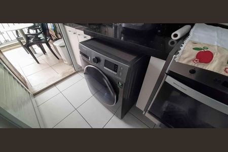 Apartamento à venda com 83m², 3 quartos e 2 vagasÁrea de Serviço