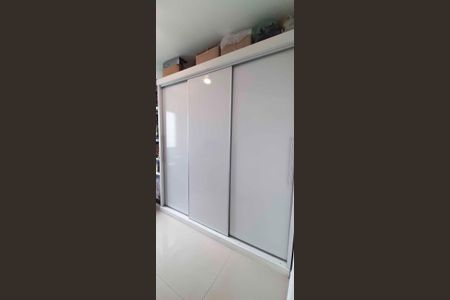 Apartamento à venda com 83m², 3 quartos e 2 vagasQuarto 2