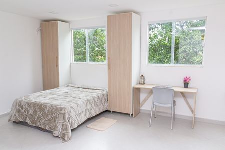 Sala/Quarto de kitnet/studio para alugar com 1 quarto, 25m² em Campo Grande, Rio de Janeiro