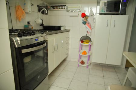 Apartamento à venda com 56m², 2 quartos e 1 vagaCozinha 