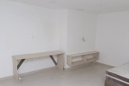 Studio para alugar com 25m², 1 quarto e 1 vaga Studio para alugar com 25m², 1 quarto e 1 vagaSala/Quarto