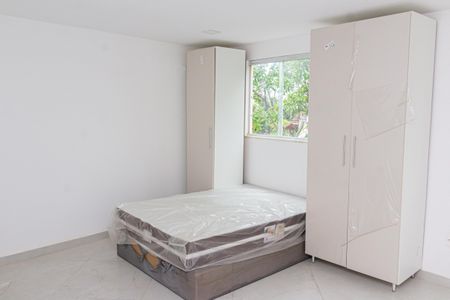 Studio para alugar com 25m², 1 quarto e 1 vaga Studio para alugar com 25m², 1 quarto e 1 vagaSala/Quarto