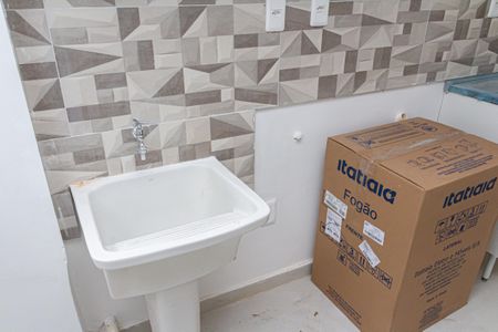 Studio para alugar com 25m², 1 quarto e 1 vaga Studio para alugar com 25m², 1 quarto e 1 vagaCozinha e Área de Serviço