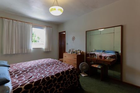 Casa à venda com 237m², 4 quartos e 3 vagas Casa à venda com 237m², 4 quartos e 3 vagasSuíte 1