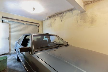 Casa à venda com 237m², 4 quartos e 3 vagas Casa à venda com 237m², 4 quartos e 3 vagasGaragem coberta