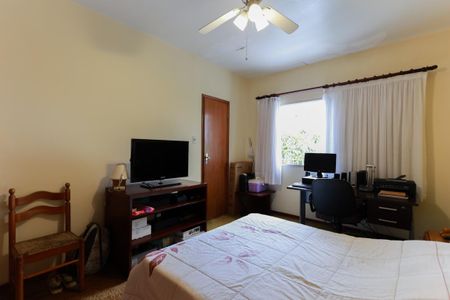 Casa à venda com 237m², 4 quartos e 3 vagas Casa à venda com 237m², 4 quartos e 3 vagasSuíte 4