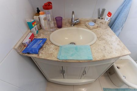 Casa à venda com 237m², 4 quartos e 3 vagas Casa à venda com 237m², 4 quartos e 3 vagasBanheiro da suíte 1