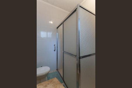 Casa à venda com 237m², 4 quartos e 3 vagas Casa à venda com 237m², 4 quartos e 3 vagasBanheiro da suíte 1