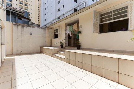 Casa à venda com 237m², 4 quartos e 3 vagas Casa à venda com 237m², 4 quartos e 3 vagasGaragem descoberta