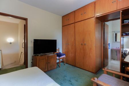 Casa à venda com 237m², 4 quartos e 3 vagas Casa à venda com 237m², 4 quartos e 3 vagasSuíte 2